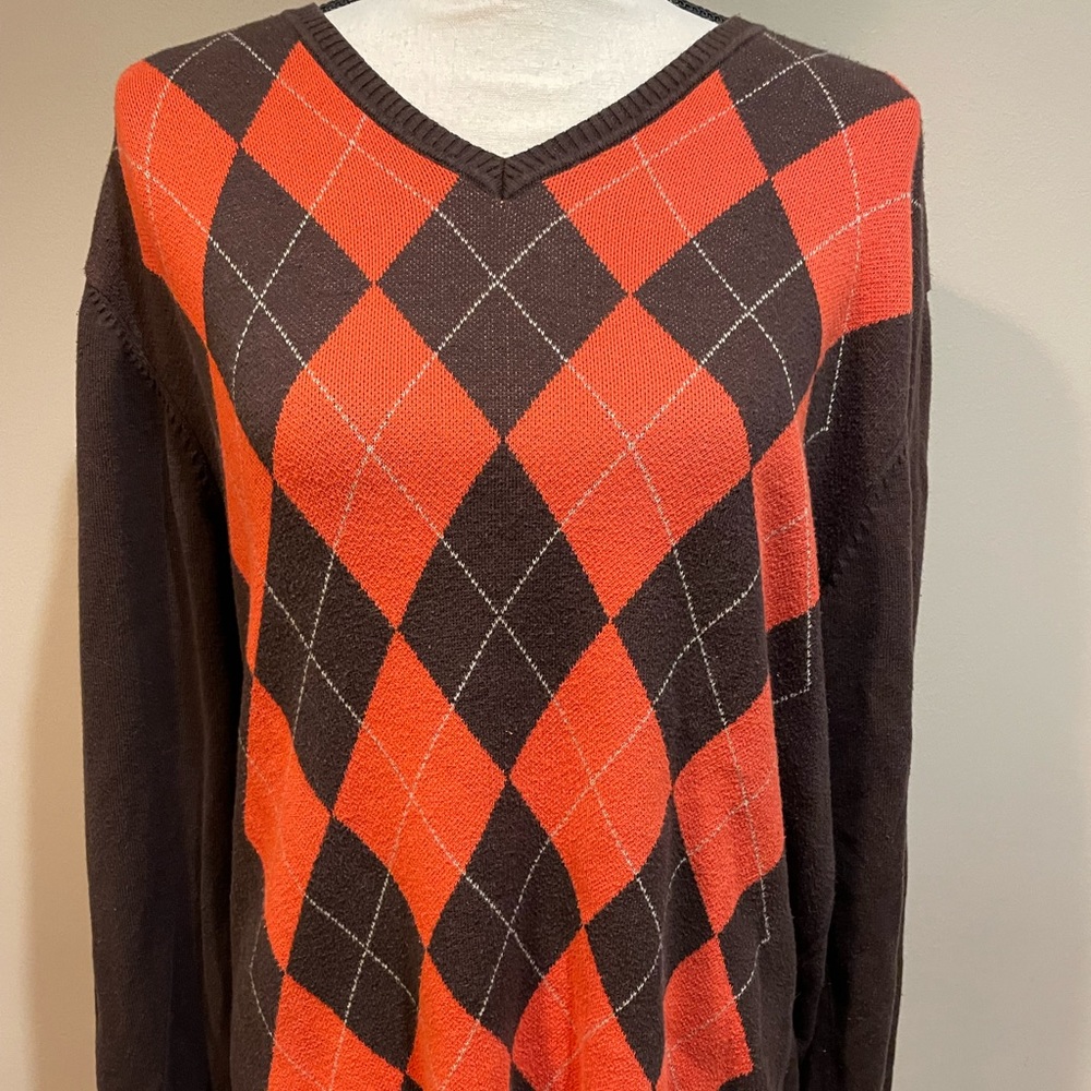 Max Orange V-Neck Argyle Lightweight Orange Brown Sweater - Picture 4 of 7